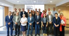 Acord històric per a la construcció d'un sistema de serveis socials de Catalunya