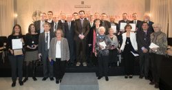 Foto de grup de l'entrega de la Medalla Josep Trueta al mèrit sanitari