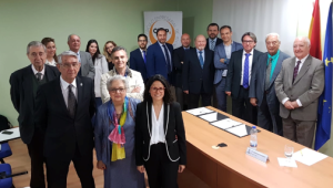 La Unió signa el Manifest d'equiparació de l'IVA que paga la gent gran en els serveis d'atenció a la dependència