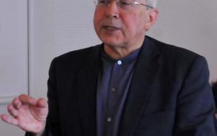 Vicente Ortún aprofundeix en l’estat del benestar, les reformes clíniques, les reformes de les polítiques sanitàries i els canvis socials