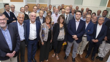 Adrià Comella assisteix a la Junta Directiva de La Unió