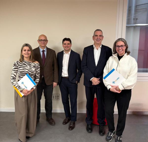 Mesa cosntitució privades