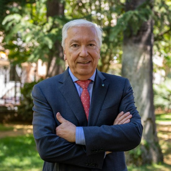 Antoni Abad (president), president de Mútua Terrassa i president del Consell Consultiu