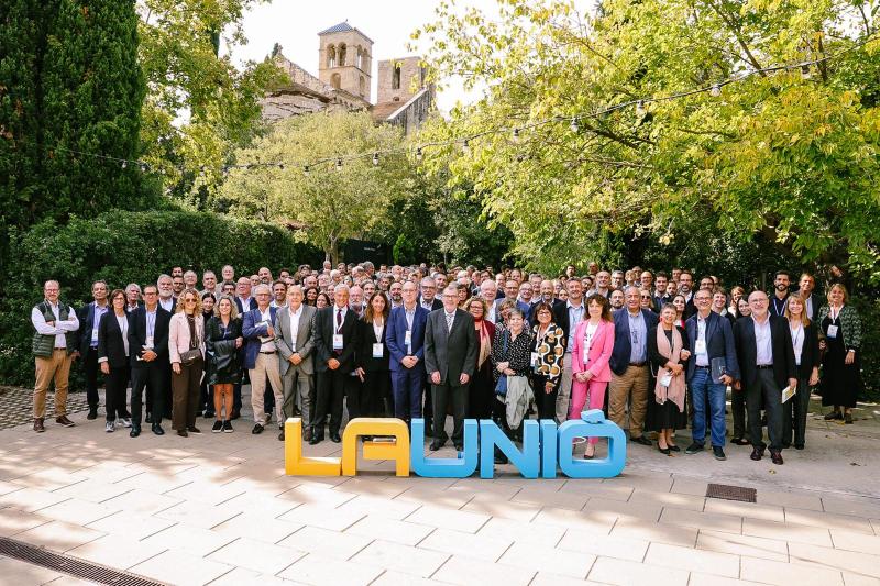 WhatsApp Image 2025 10 09 at 144238 WhatsApp Image 2025 10 09 at 144238